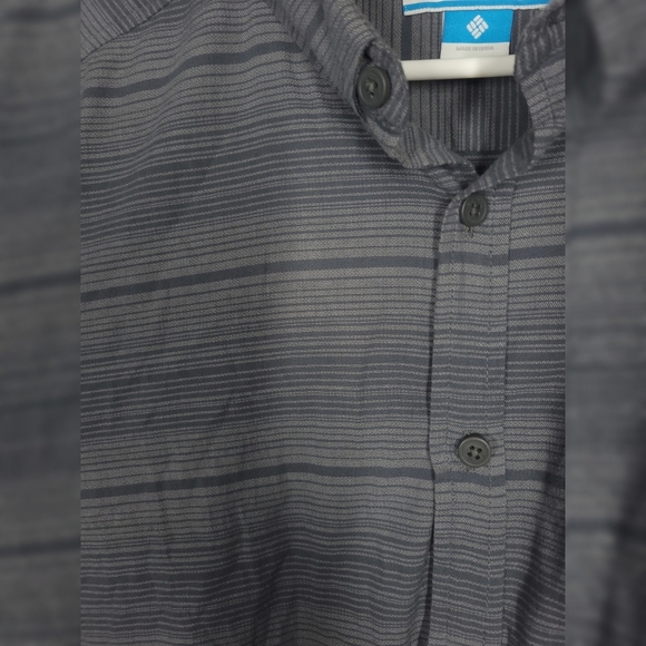 Columbia Blue Gray Striped Button Front Top Extra Large - Picture 5 of 5